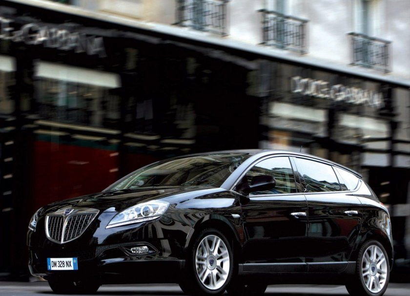 Машина Лянча Дельта 3