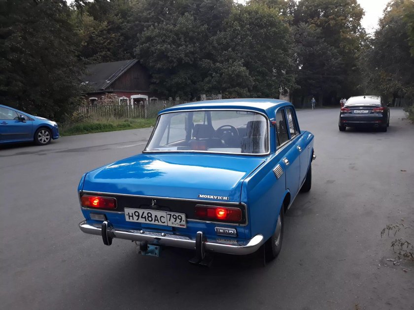 Москвич 2140 цвет Пицунда