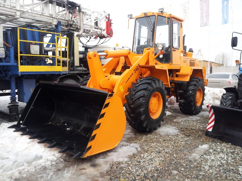 Фронтальный погрузчик Амкодор 342в