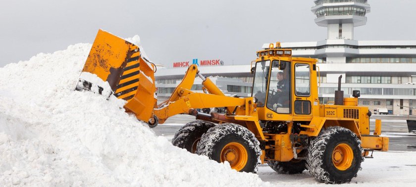 Погрузчик универсальный Амкодор 352с