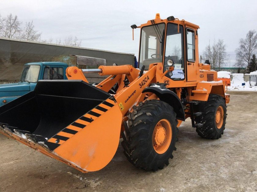 Погрузчик Амкодор 211