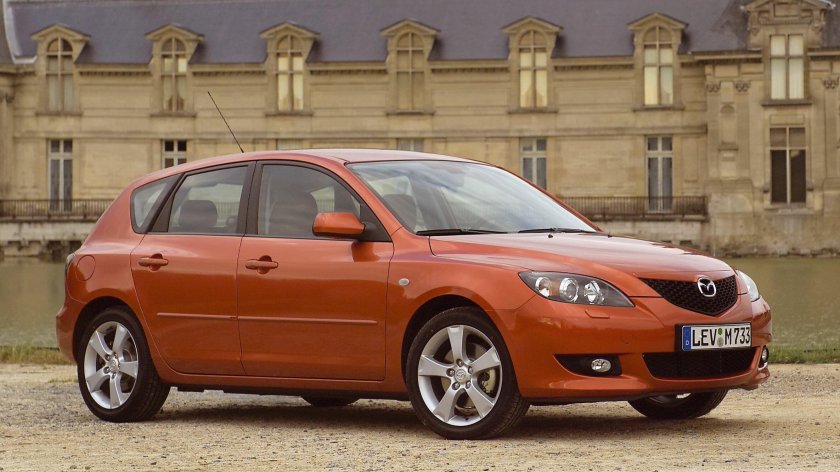 Mazda 3 BK хэтчбек