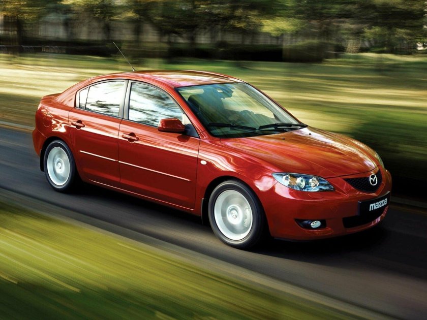 Мазда 3 седан 2004