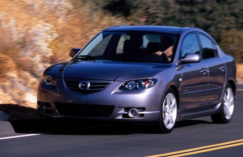 Мазда 3 в Старом кузове седан