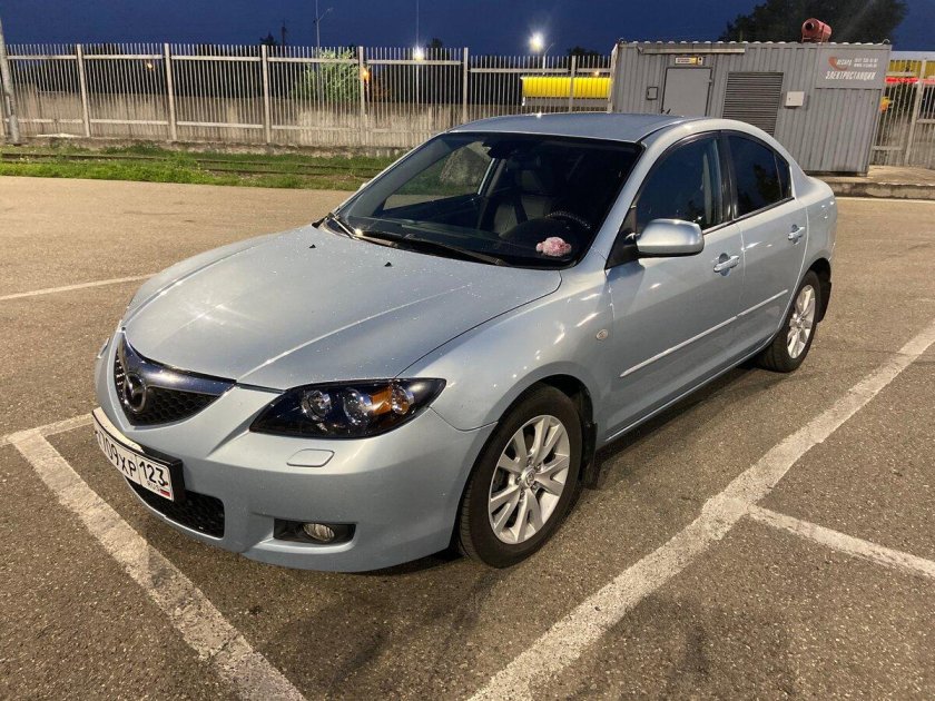 Мазда 3 2006 серебристая