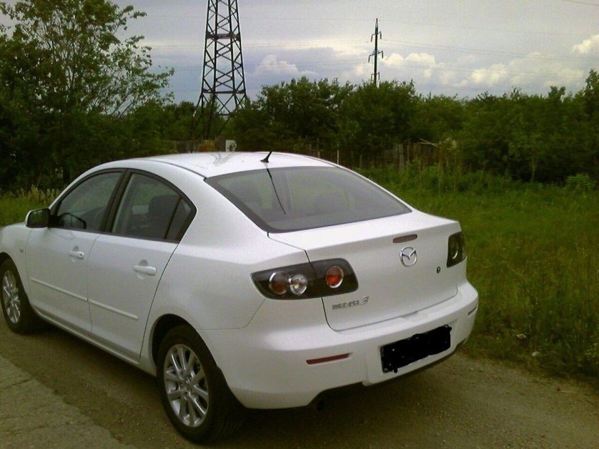 Mazda 3 белая 2008