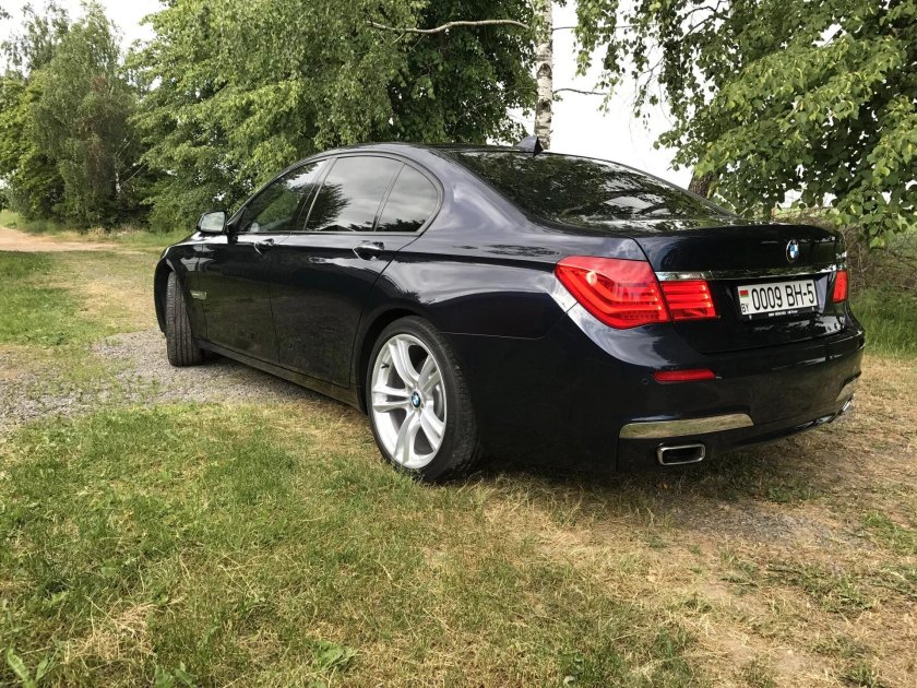 BMW 7 2011