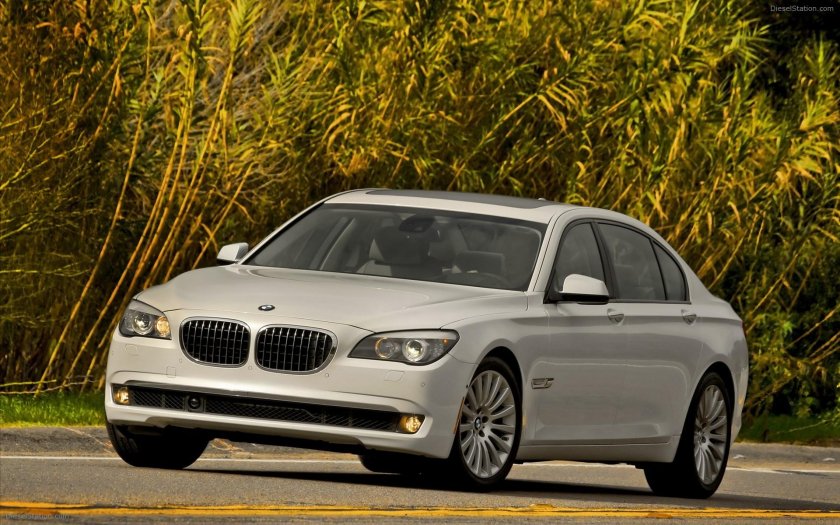 BMW 750i 2011