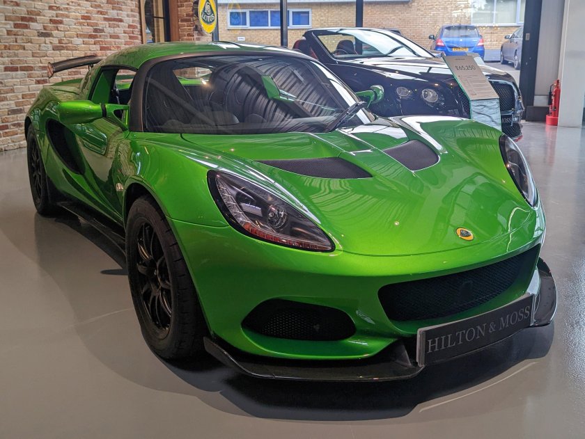 Lotus exige sport