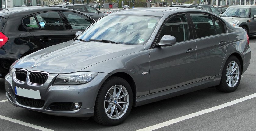 BMW e90 320i