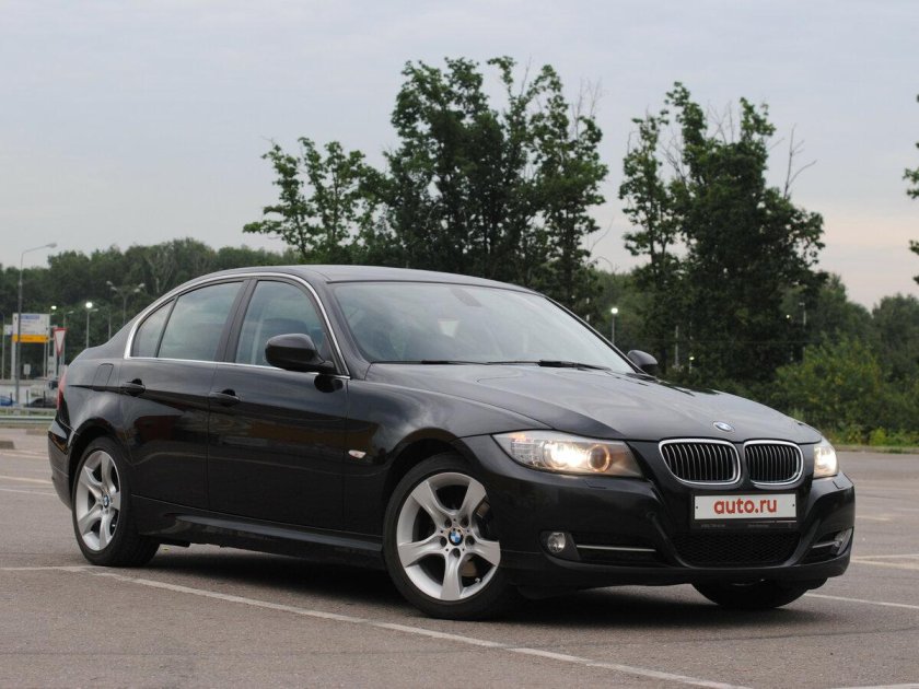 БМВ 3 е90 2011 год