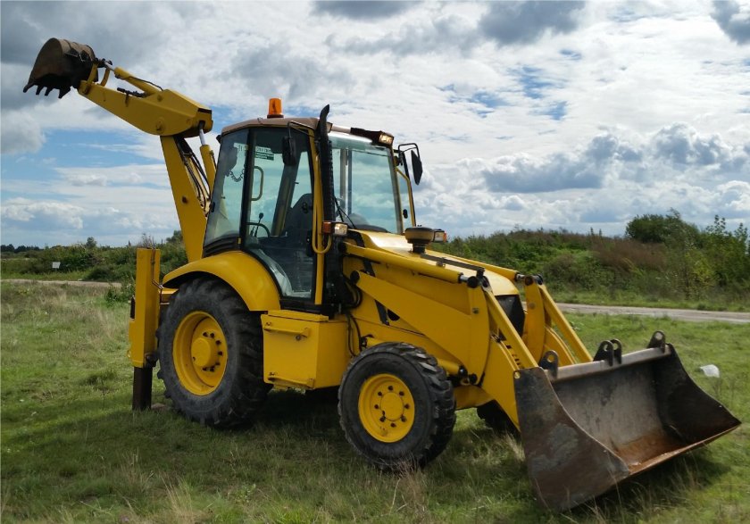 Экскаватор-погрузчик new holland b115b