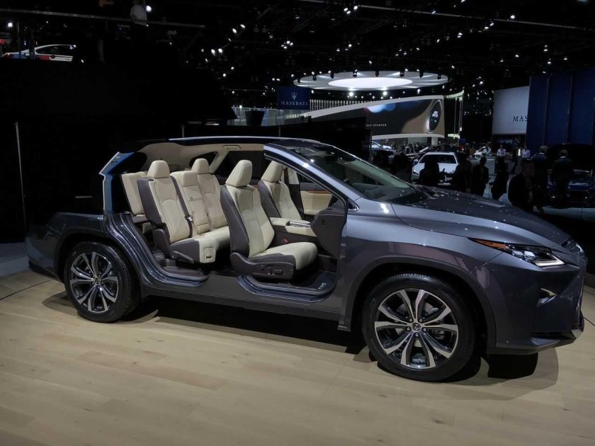 Lexus RX семиместный