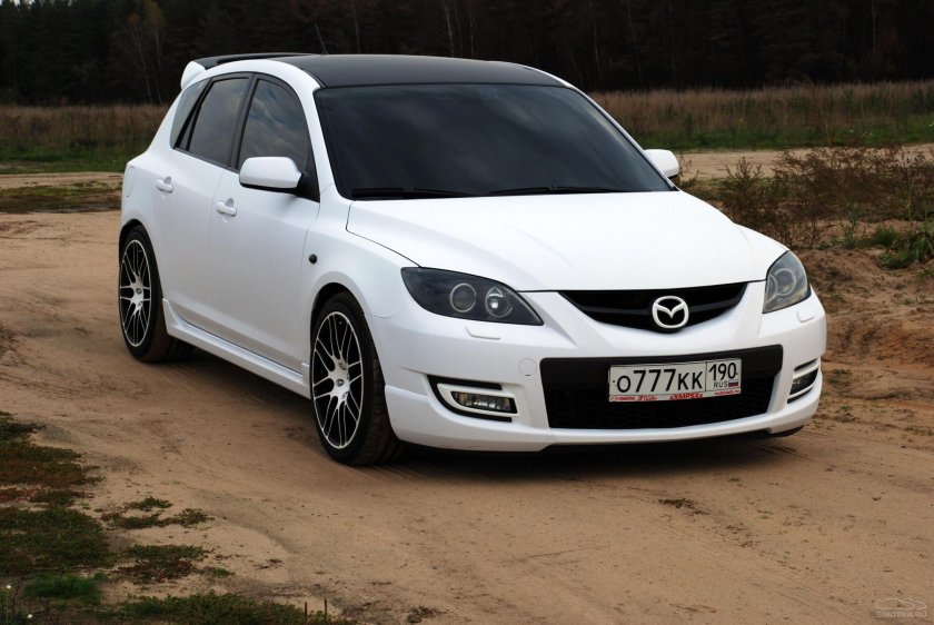 Mazda 3 MPS белая