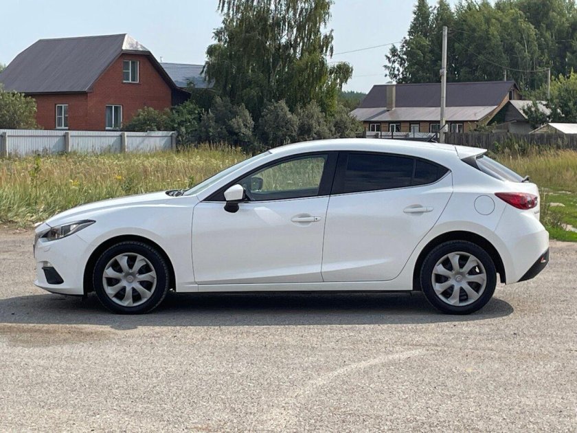 Mazda 3 iii