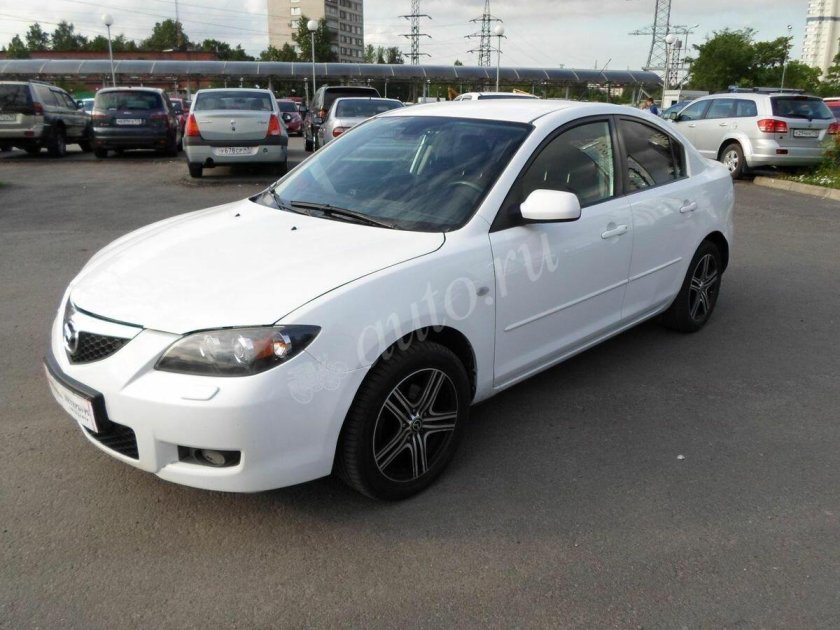 Mazda 3 белая 2008