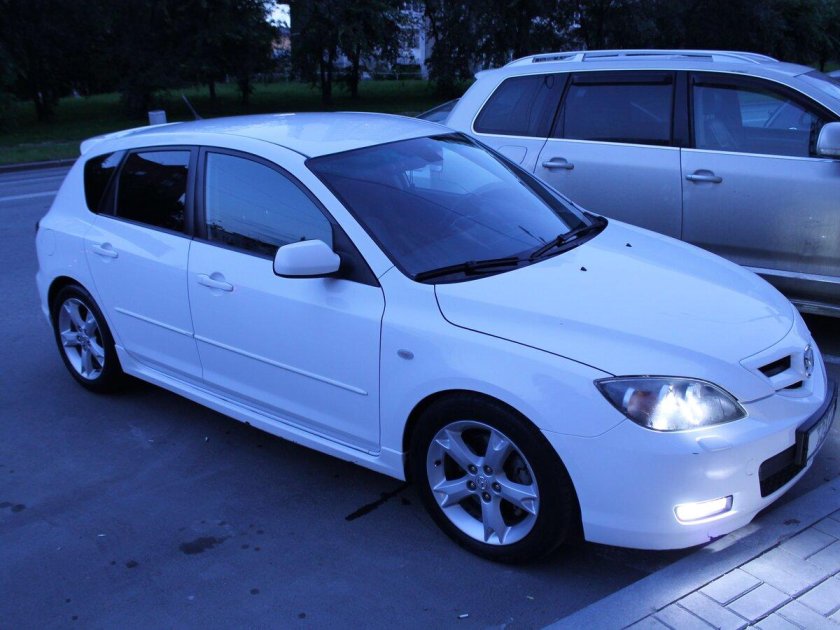 Mazda 3 2007 белая