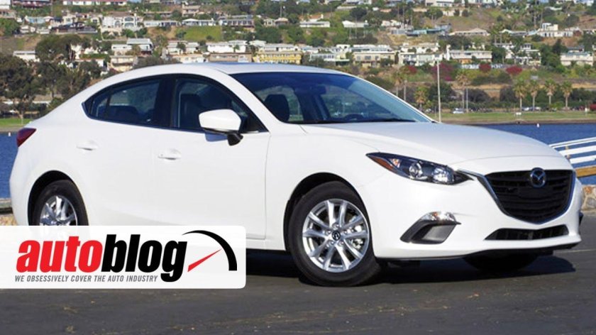 Мазда 3 белая седан