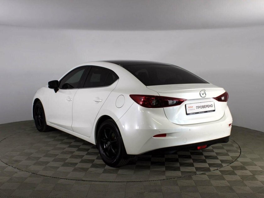 Мазда 3 2014 белая