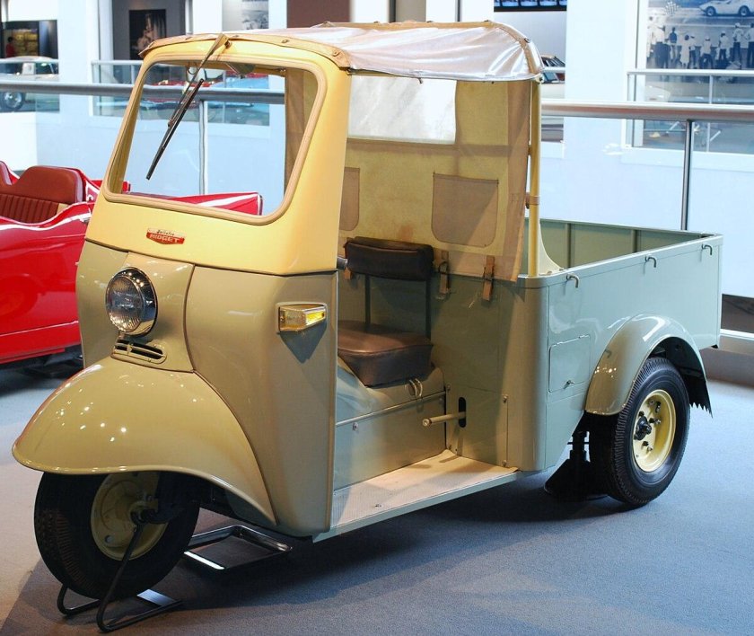 Daihatsu midget 1