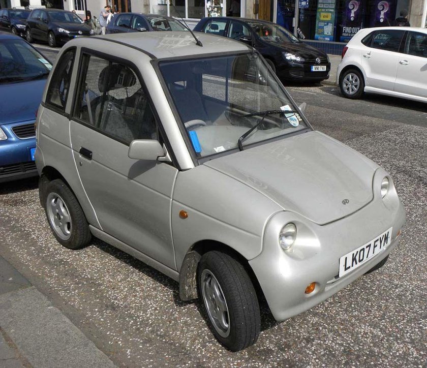 Автомобиль Рева g-Wiz