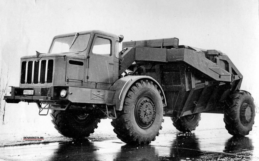 Одноосный тягач МАЗ-529