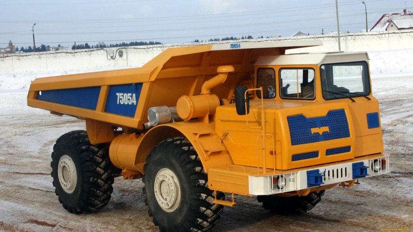 Самосвал МОАЗ-75054