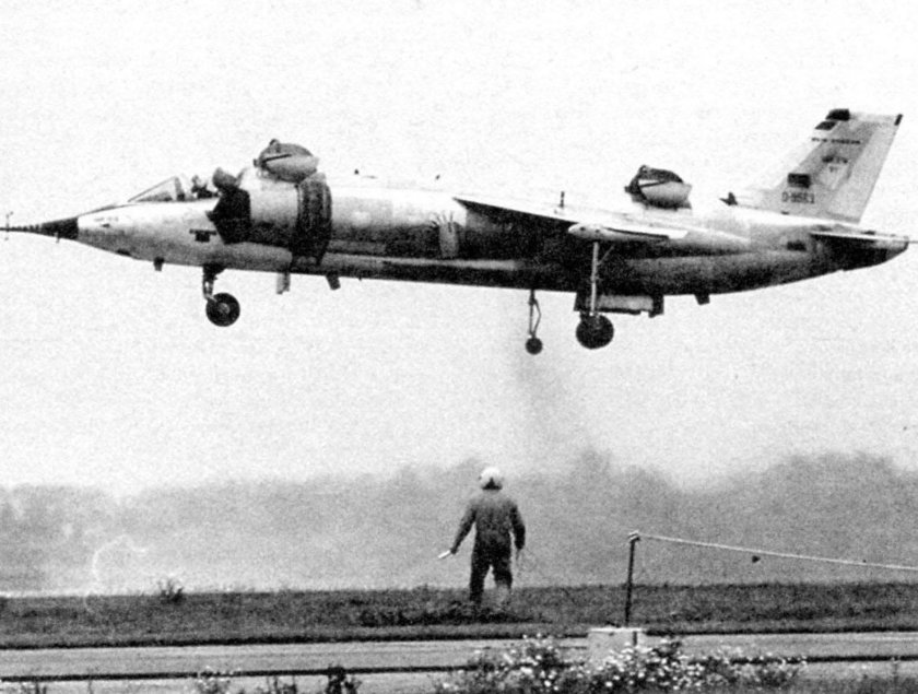 Самолет vak 191b