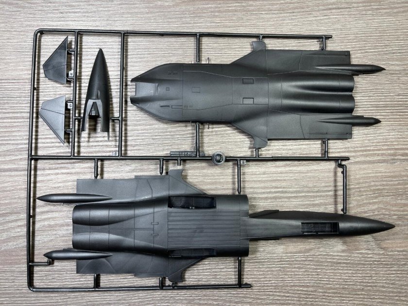 Су-47 беркут 1/72