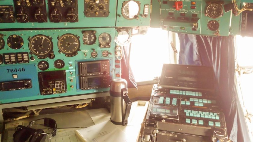 Рабочее место штурмана -оператора ка-27