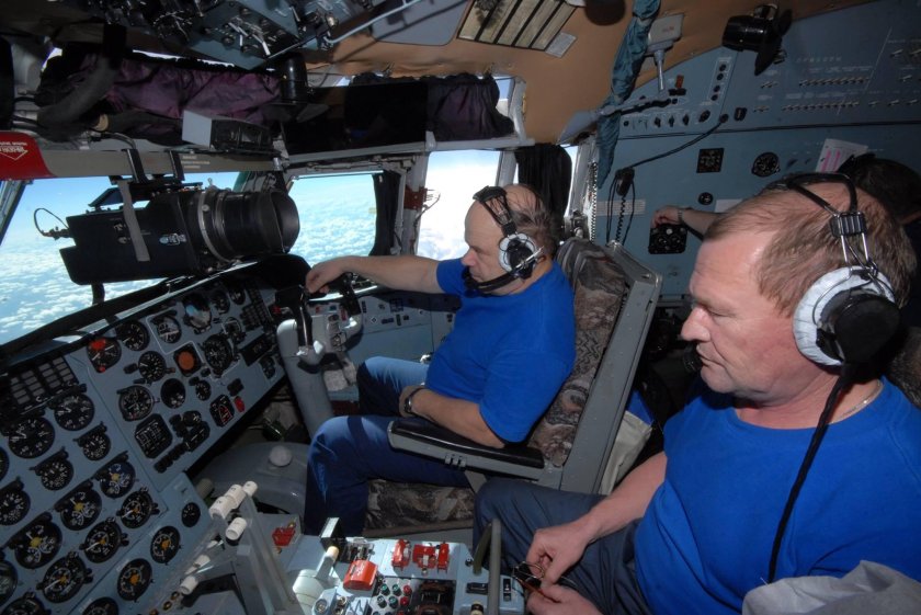 Ил-76 кабина штурмана