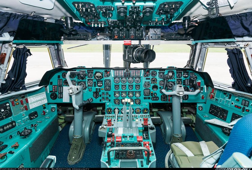 Ил 76 МД кабина