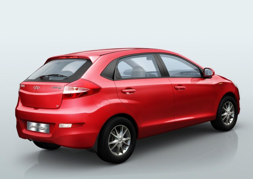 Машина хэтчбек чери вери