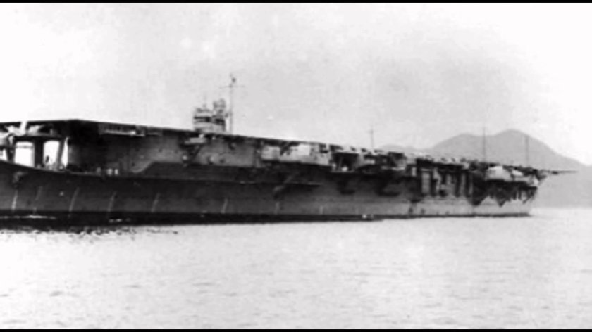 Японский авианосец Сорю