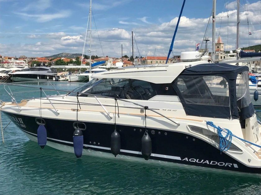 Aquador 28