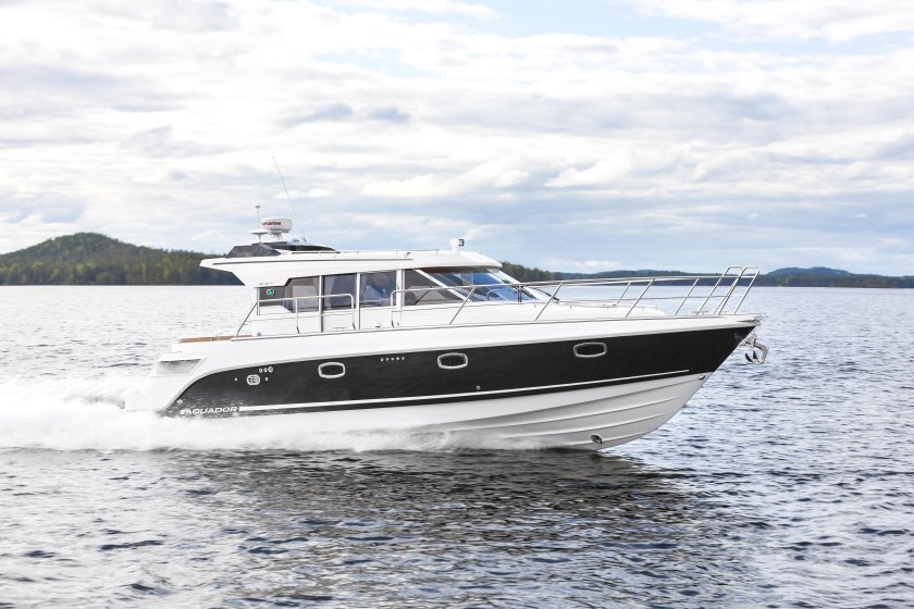 Катер Аквадор 35