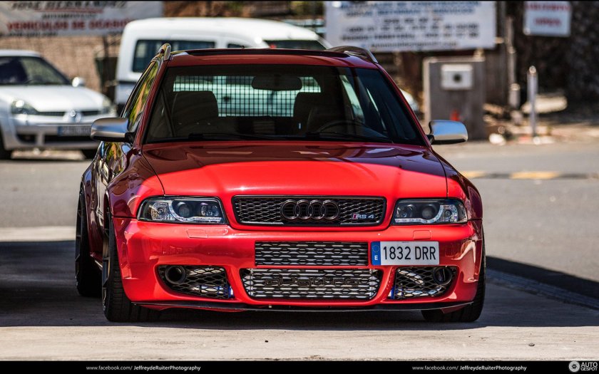 Audi rs4 b5