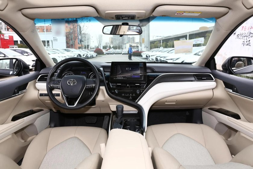 Тойота Камри кроссовер