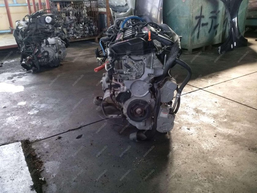 Двигатель Leb