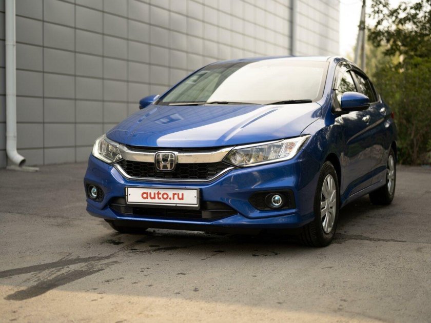 Honda fit hybrid 2016