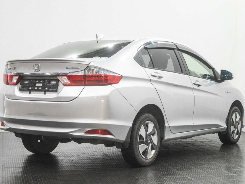 Хонда грейс 2015