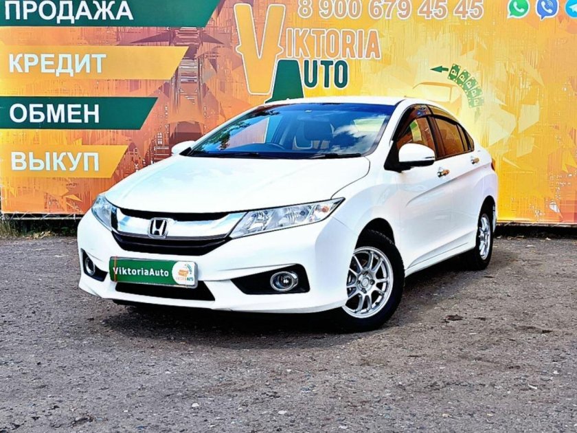 Белая хонда