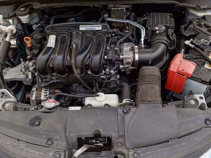 Хонда фит моторный отсек