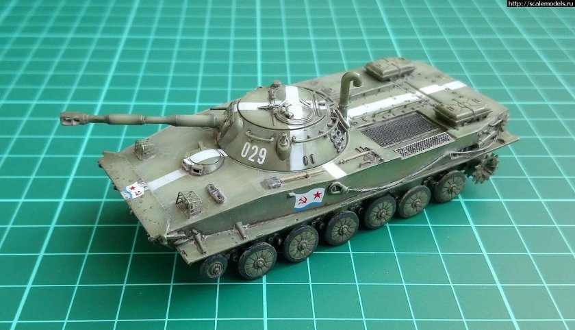 72053 PST 1/72 танк пт-76б