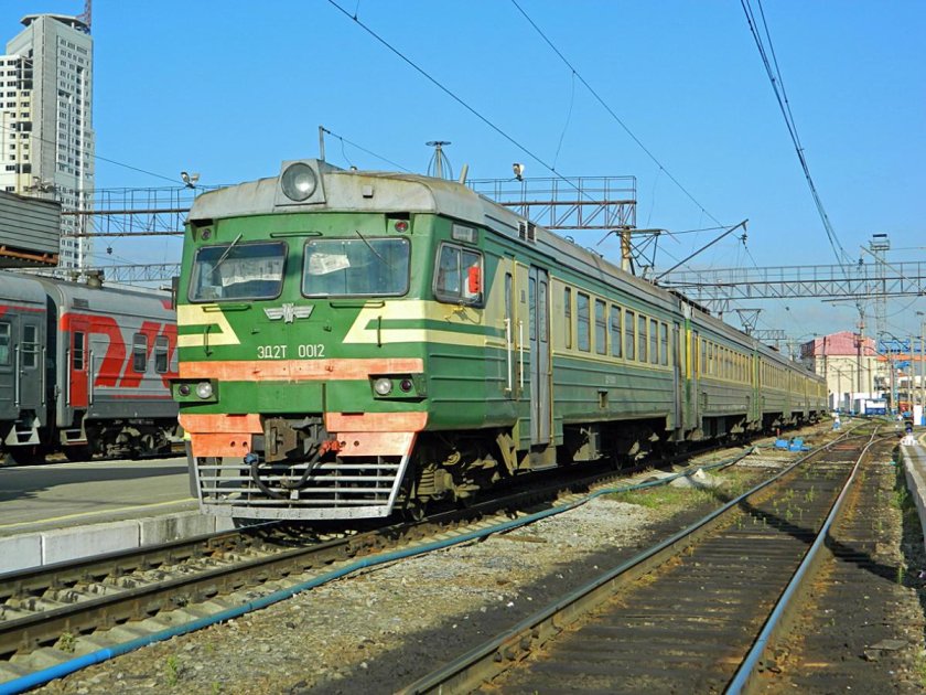 Эр 2 электропоезд