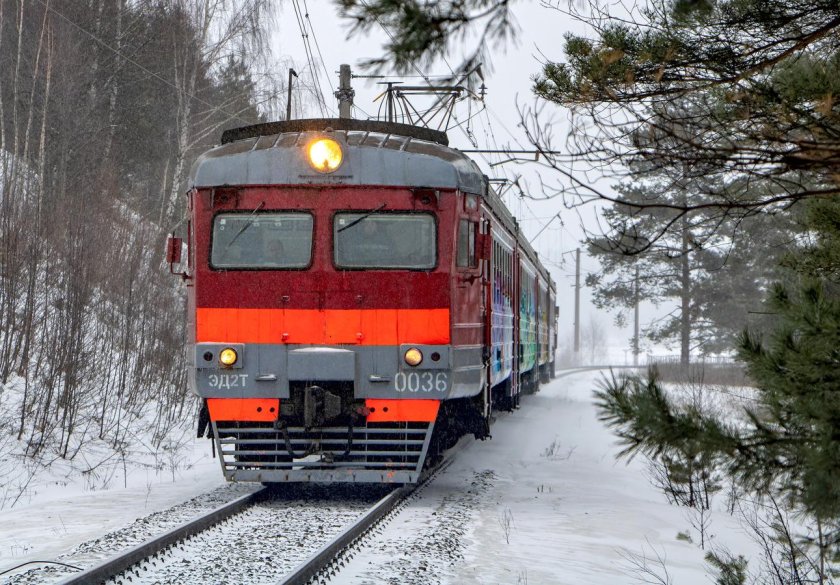 Поезд РЖД 2023