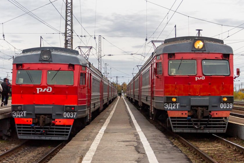 Эд2т электропоезд салон