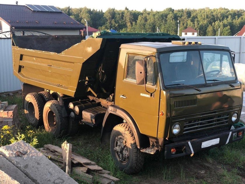 КАМАЗ 55111 самосвал зелёный