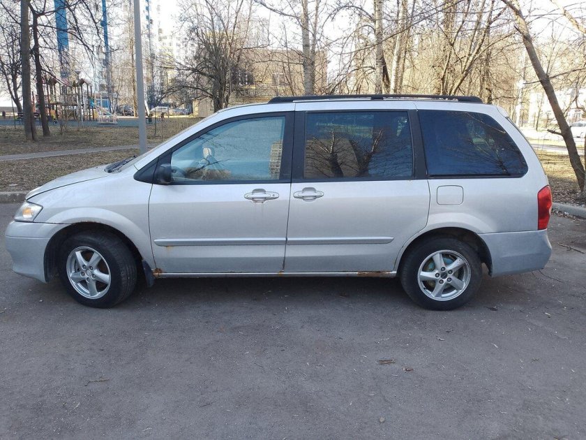 Mazda mpv 2001