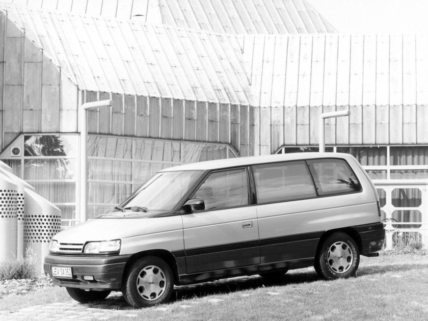 Mazda MPV, 1992